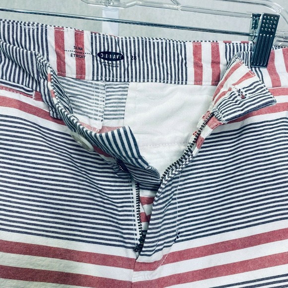 Old Navy Men's Shorts Chino Red White Blue Striped Flat Front Slim Size 28 - Picture 4 of 6